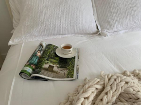 Hotels in Mangrove Cay